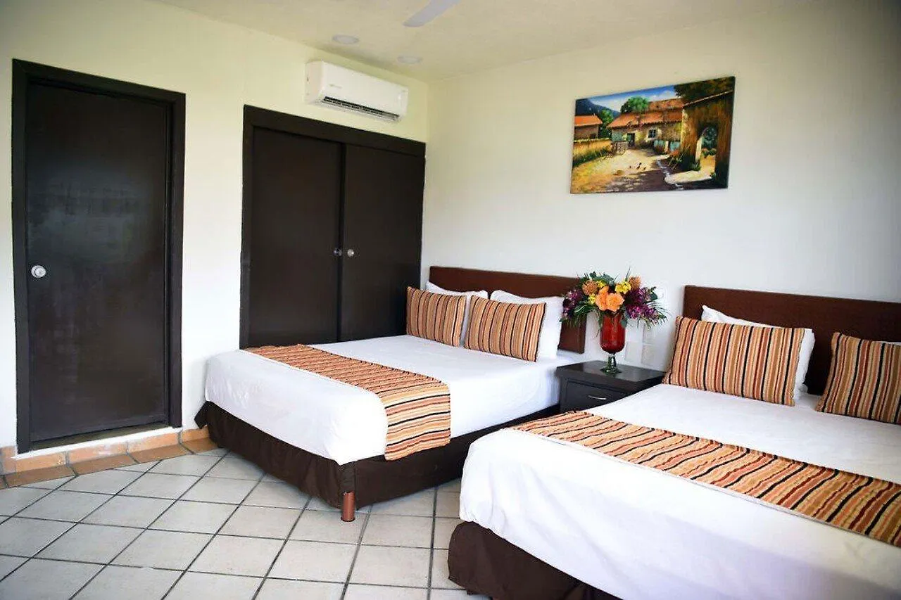 Hotel Eloisa Puerto Vallarta