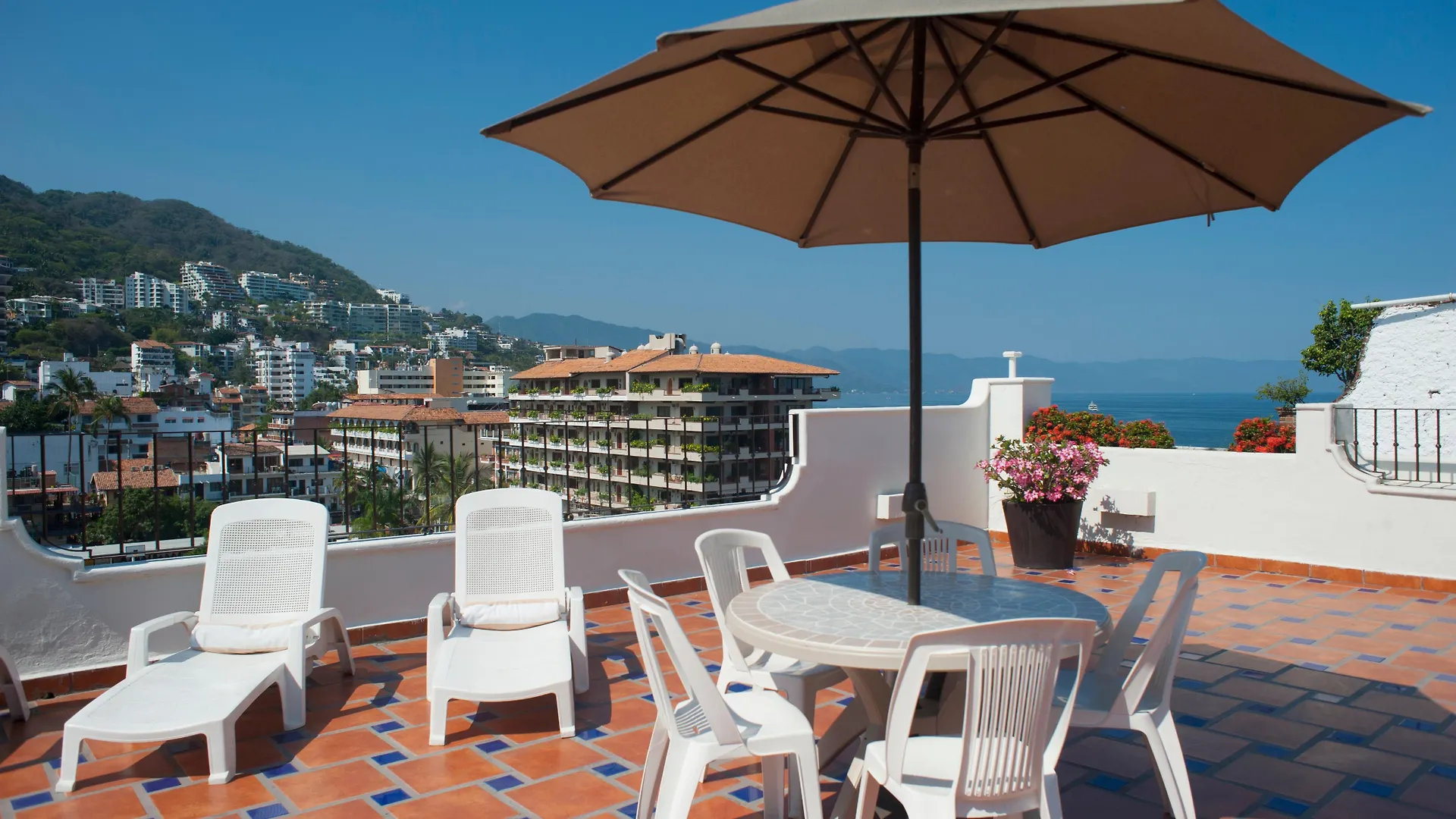 Hotel Eloisa Puerto Vallarta