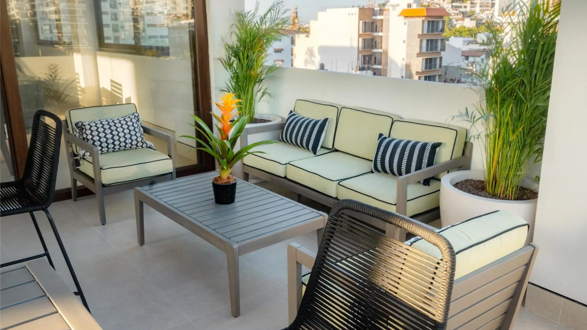 Hotel Eloisa Puerto Vallarta