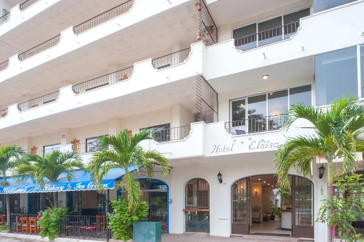Hotel Eloisa Puerto Vallarta