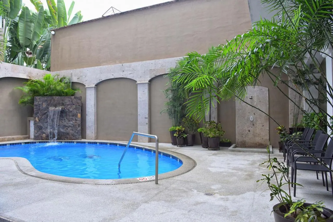 Hotel Eloisa Puerto Vallarta
